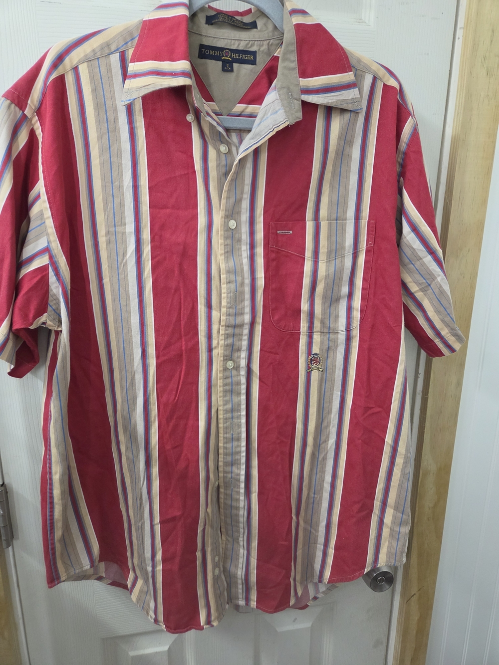Tommy Hilfiger Vintage Men’s Red & Beige Vertical Stripe Button-Down Shirt #0134